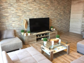 Отель Belvárosi Deluxe Apartman  Байя